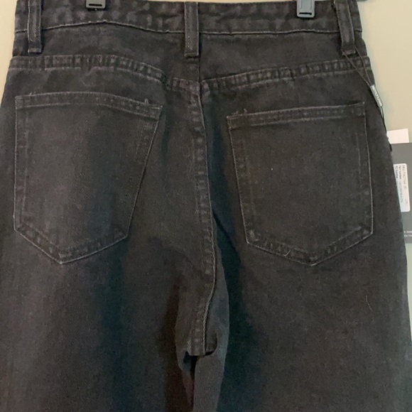 Pretty Little Thing Black Mom Jeans - Picture 6 of 7